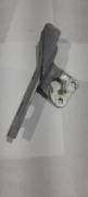 Петля капота Лев SKODA Yeti 5L0823301D б/у 5L0823301D_BUT VAG