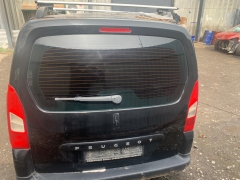 Дверь багажника PEUGEOT PARTNER TEPEE 8701Y6 б/у 8701Y6BUT Peugeot-Citroen