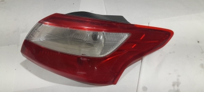 Фонарь Зад Прав FORD FOCUS 3 BM5113404C б/у BM5113404CBUT